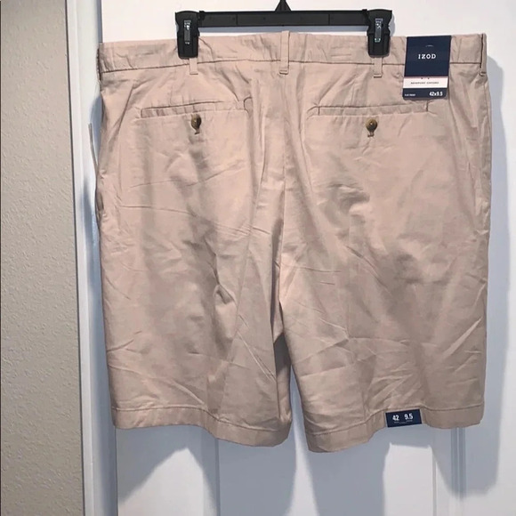 IZOD Bermuda Golf Shorts Newport Oxford 42 Waist NWT - Picture 4 of 11